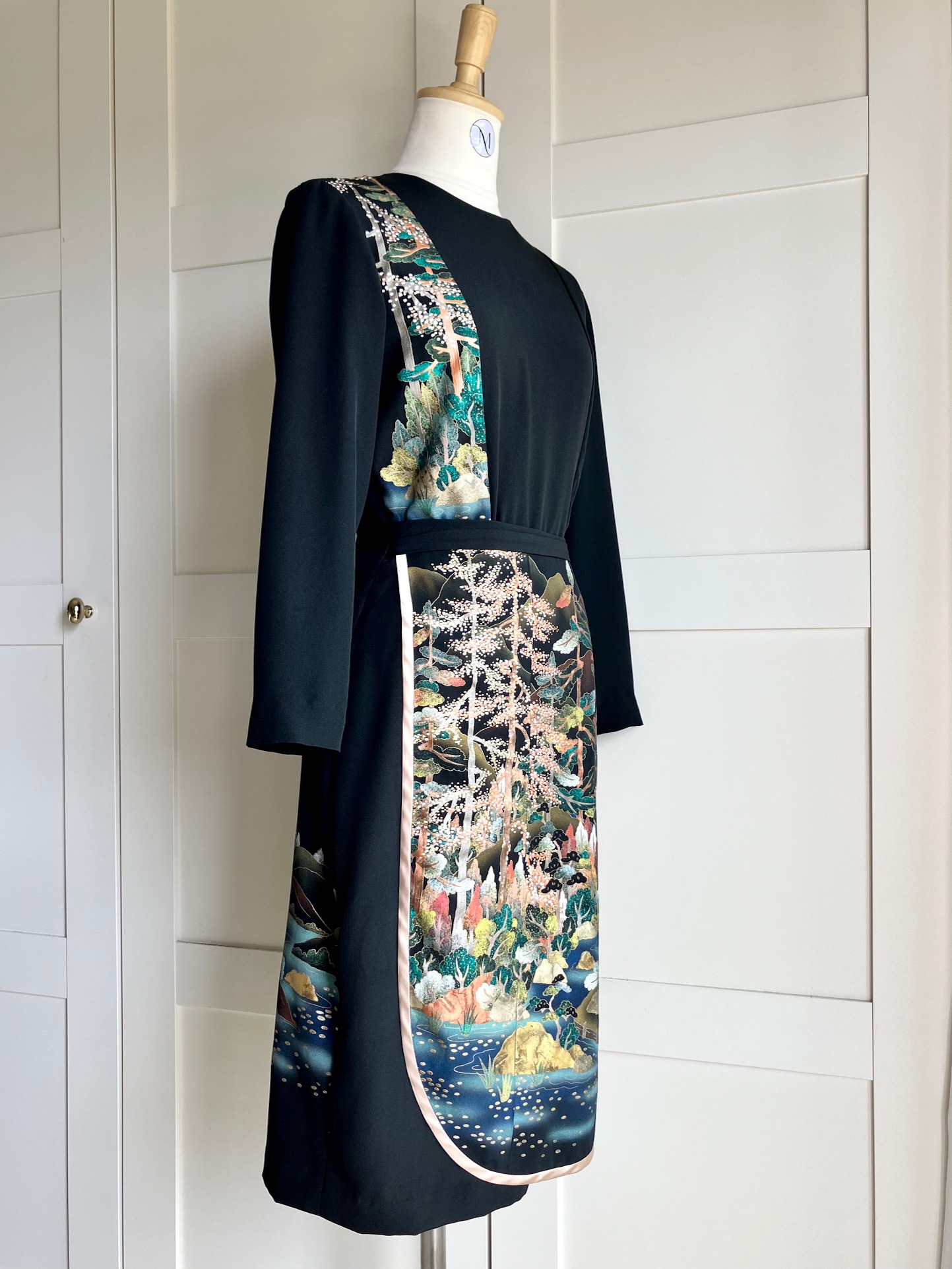 Asymmetric Design Mid-Length Wrap-Style Dress